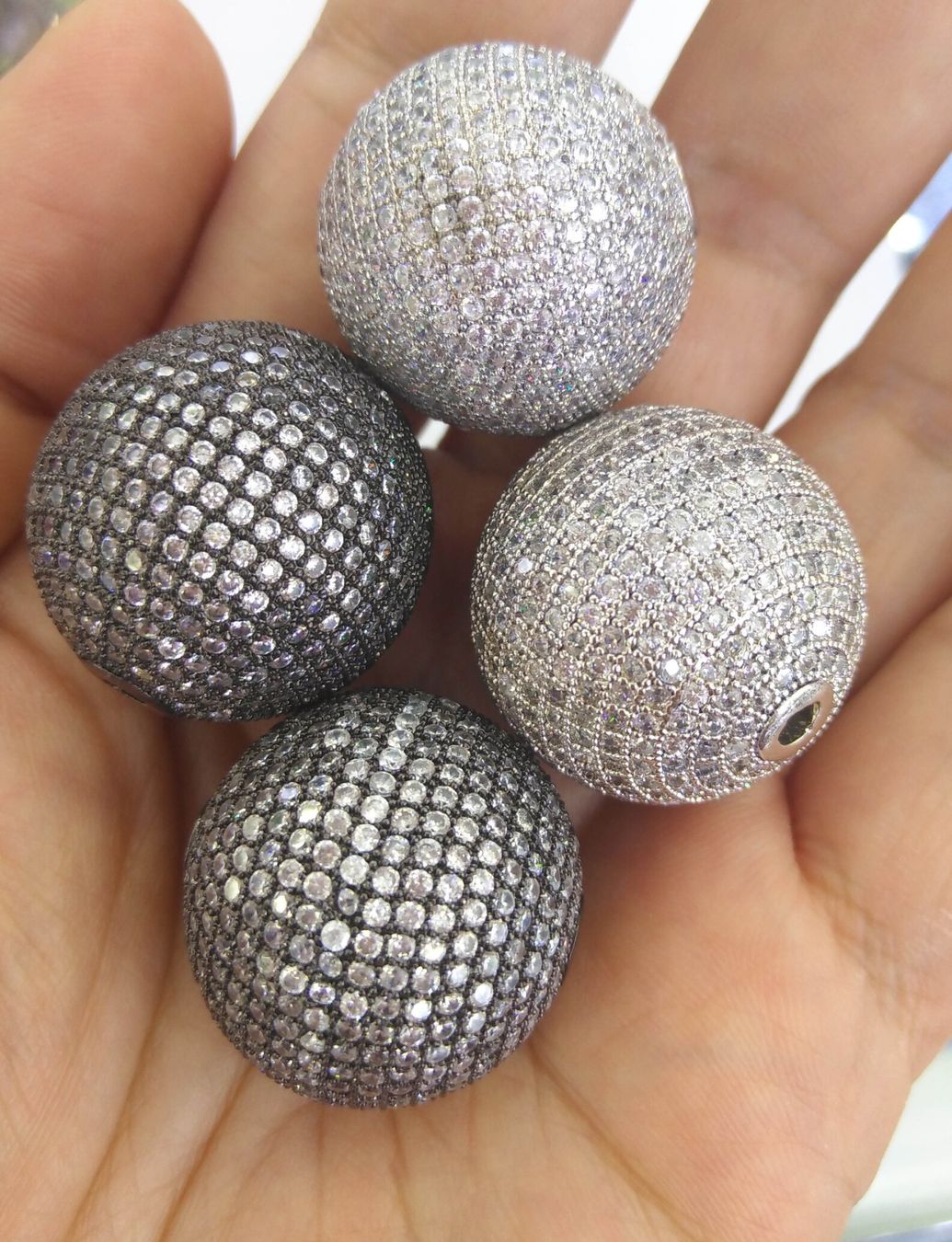 Edelsteine: 50 St fein brillantgeschliffene Black Onyx-Pointer 1,5 mm – Neu (gemäss Beschreibung) aus Langenthal von Seelenfreunde 6