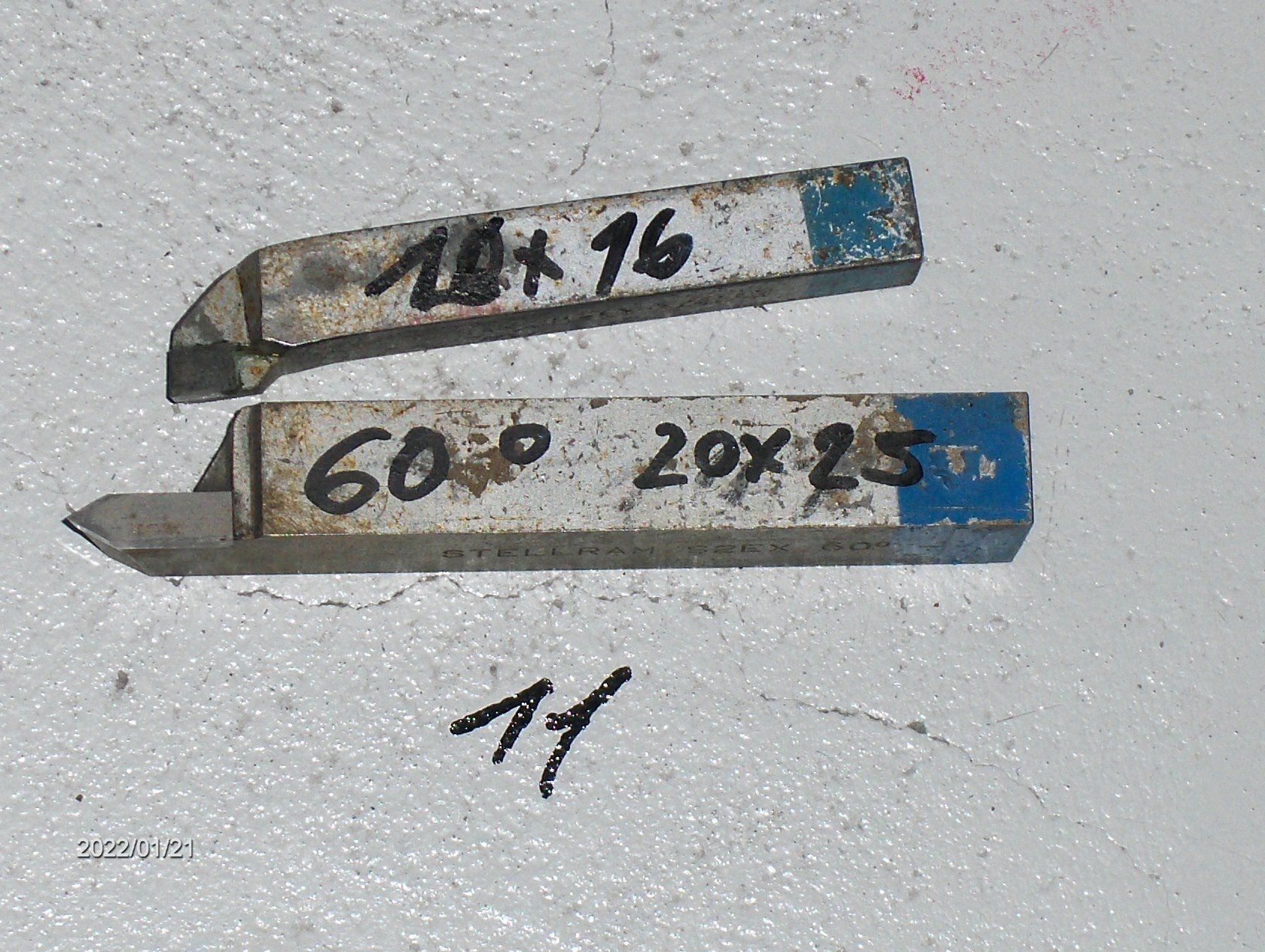 Tutti gli attrezzi: Gew. Drehstahl,Wendeplatten, Abb.1-3 /Abstech Set Einstechen – Usato da Schlattingen venduto da Schmidi50