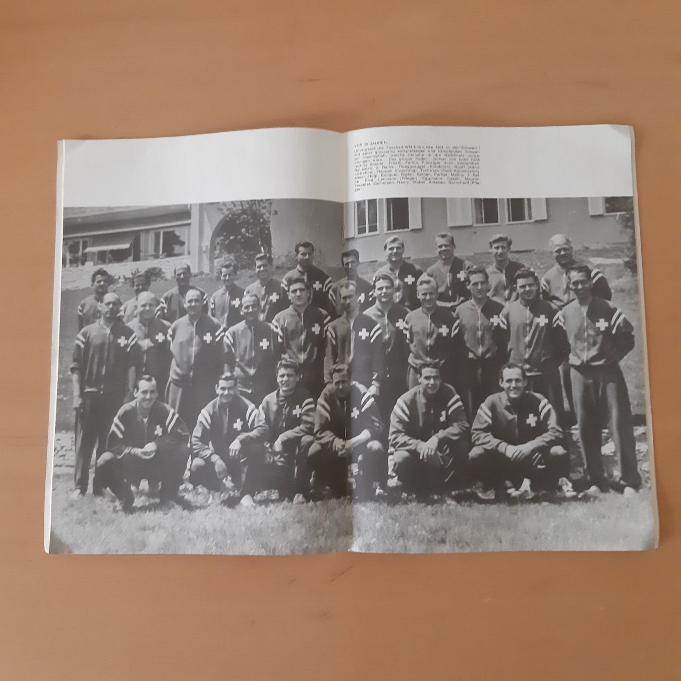 Zeitschriften & Magazine: Schweizer Nationalmannschaft 2 Hefte von 1980 & 1985 – Gebraucht aus Ittigen von Footygol 2