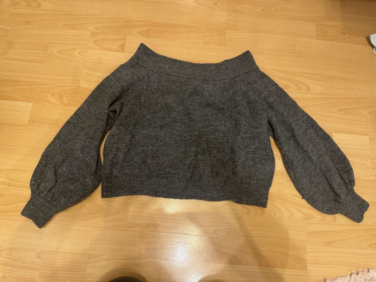 Pullover & Sweatshirts: Pullover Damen grau  – Neu (gemäss Beschreibung) aus Marbach SG von Rob_sta