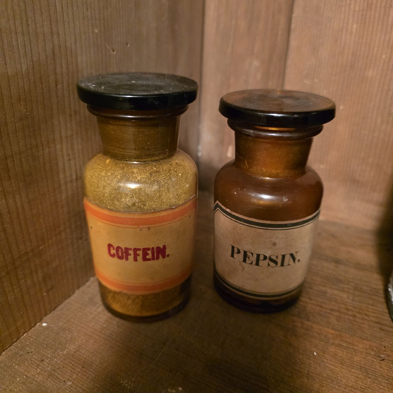 Gläser: 2x Apothekergläser Coffein und Pepsin – Gebraucht aus Romanshorn von TigerKerstin