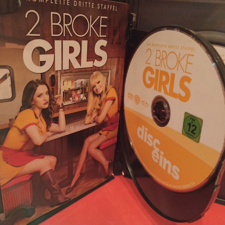 2 Broke Girls - Die 3. Staffel [3 DVDs] | Kaufen Auf Ricardo