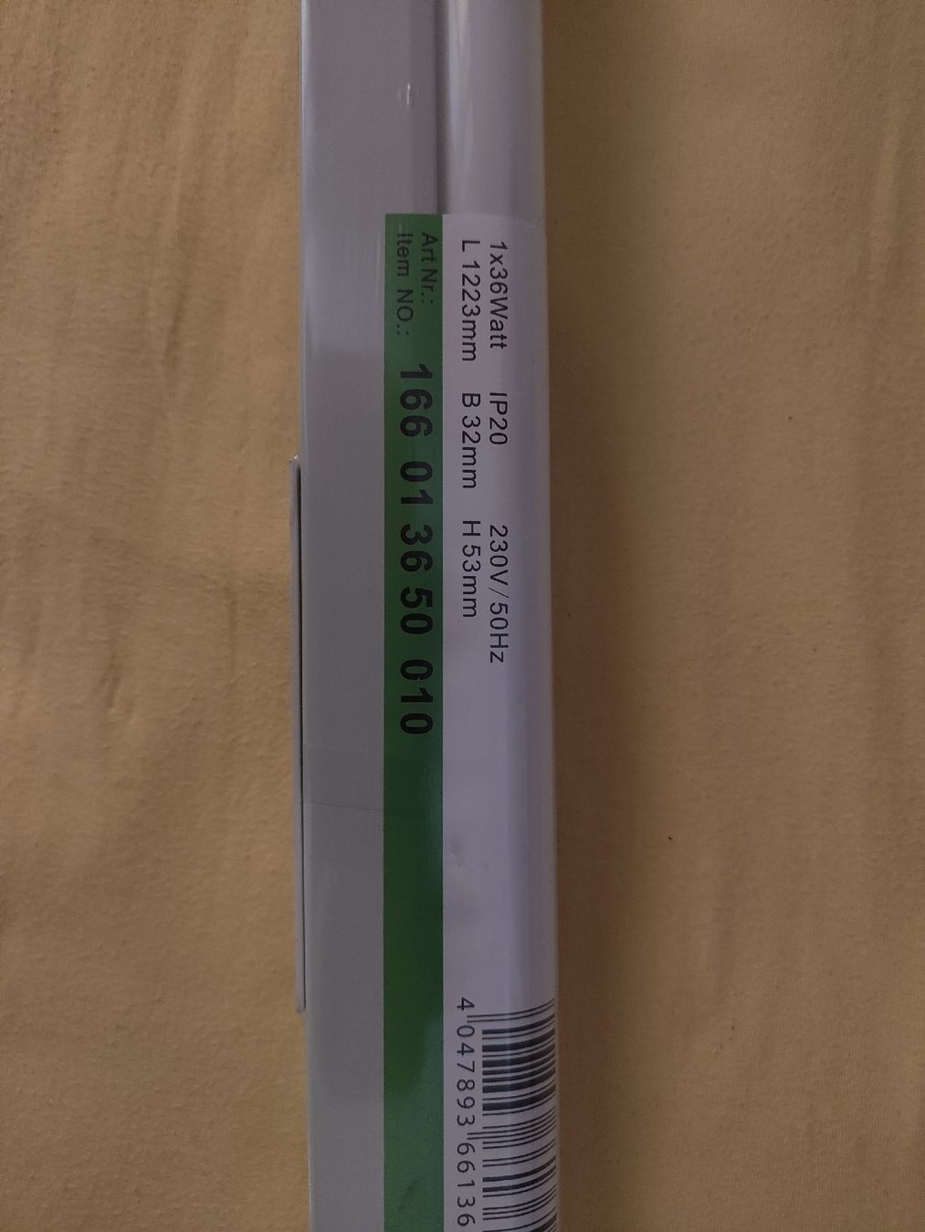 Kronleuchter & Deckenlampen: Lichtleiste mit Lampe 36Watt IP20 neu – Neu und originalverpackt aus Riehen von sulzschnee 1