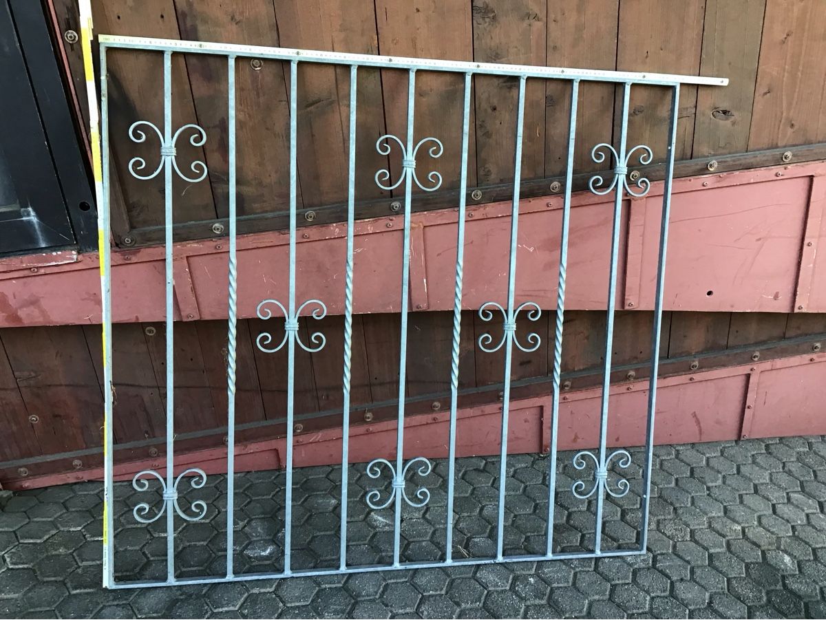 Gitter & Roste: Fenstergitter – Gebraucht aus schönenbuch von Josefus