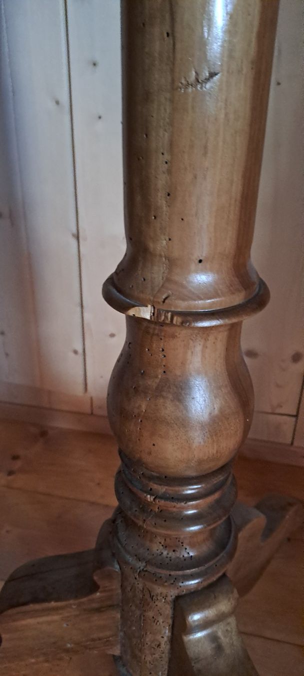 Guardaroba: Antike Garderobe / Kleiderständer, Nussbaum – Usato da Trogen venduto da Limboo 8