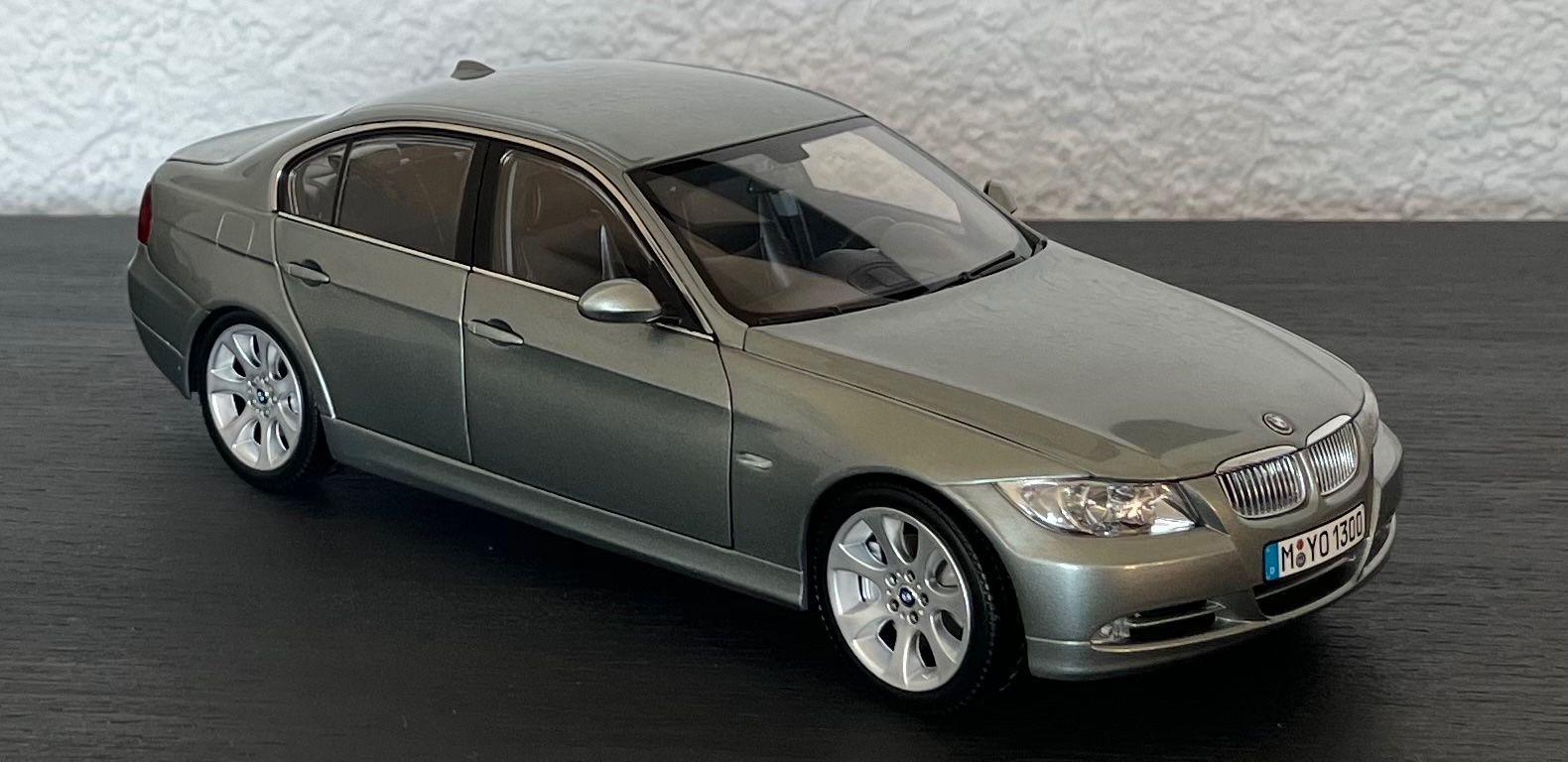 Kyosho Modellini d'auto: KYOSHO BMW 330i e90 1:18 – Usato da St-Cergue venduto da ncu_t267 4