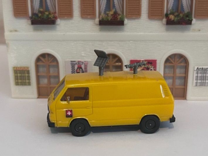 Herpa Modellini d'auto: Herpa VW Bus PTT mit Richtantennen – Usato da Goldach venduto da Manyro55