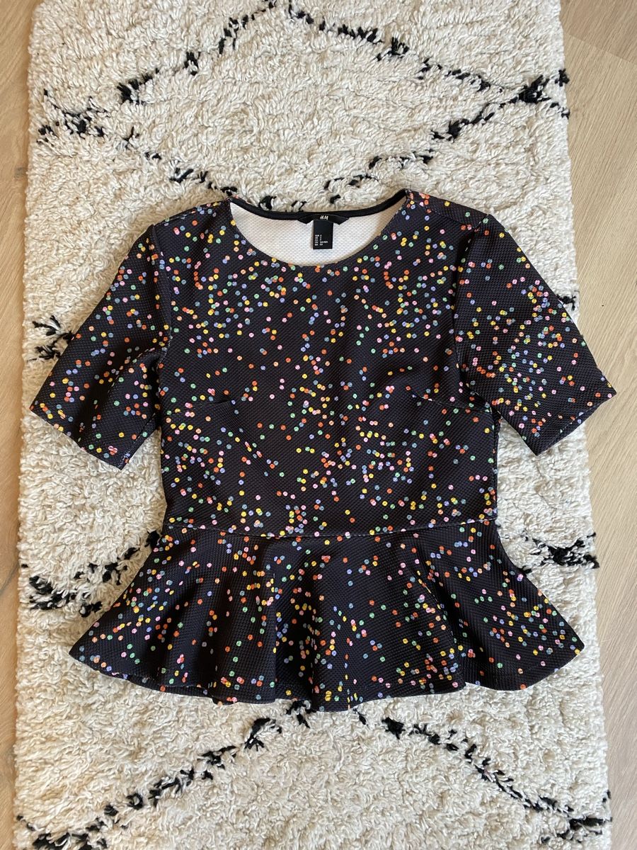 H&M Camicette: Süsse Bluse mit Punkten – Usato da Buchs ZH venduto da crazyhandbaggirl123