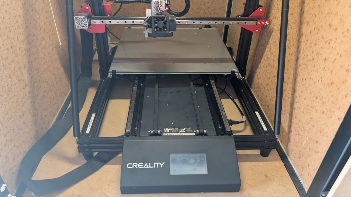 Creality Imprimante 3D: 3D-Drucker Creality mit Gehäuse gebraucht – D'occasion à Oberbipp par Aarewasser18 2