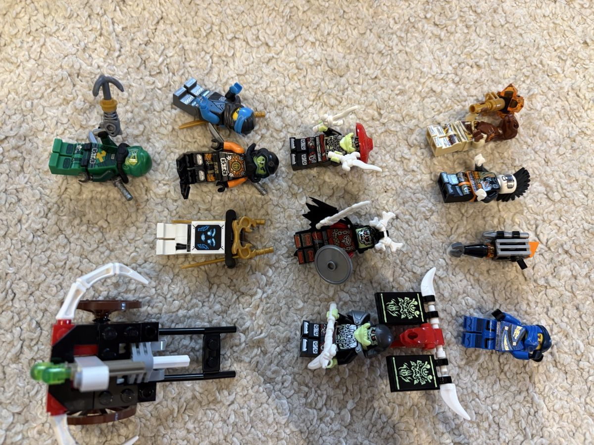 Lego Figurines: LEGO Ninjago Set gebraucht – D'occasion à Muhen par mic_9shd 1