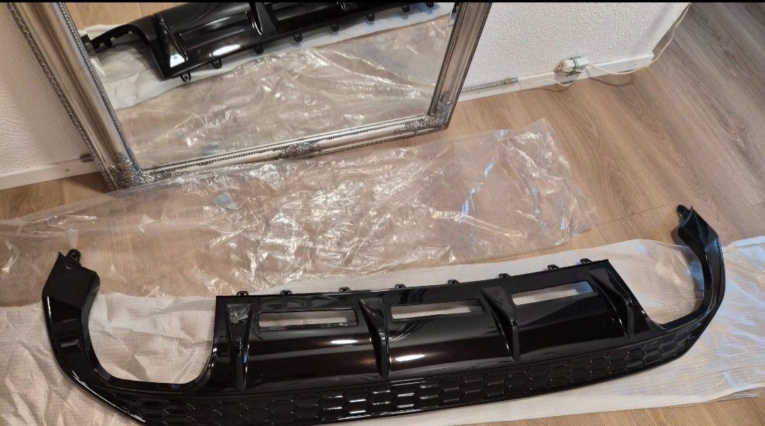 Audi Tutti pezzi di ricambio auto: Heckdiffusor Diffusor ABS Glanz für AUDI S3 + A3 8V S-Line – Nuovo (secondo la descrizione) da Inwil venduto da nik_8zd8 4