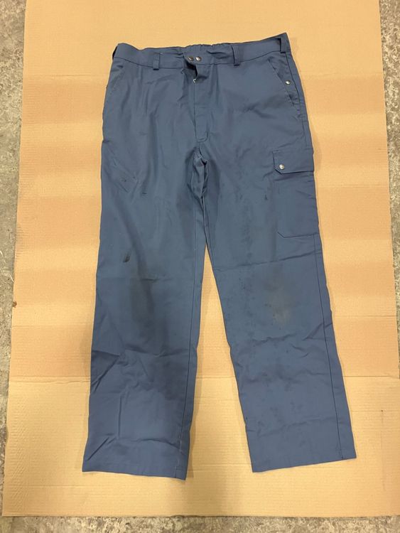 645. Posten mit Arbeitsklamotten ab 1. Kaufen auf Ricardo