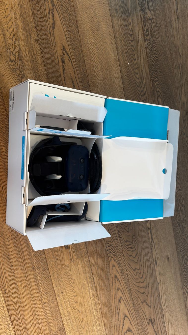 HTC Casque VR: VR Brille - Vive Pro – D'occasion à Halten par Funbox 2