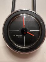 Mondaine M-Watch, stylische Halsuhr, neuwertig, unisex
