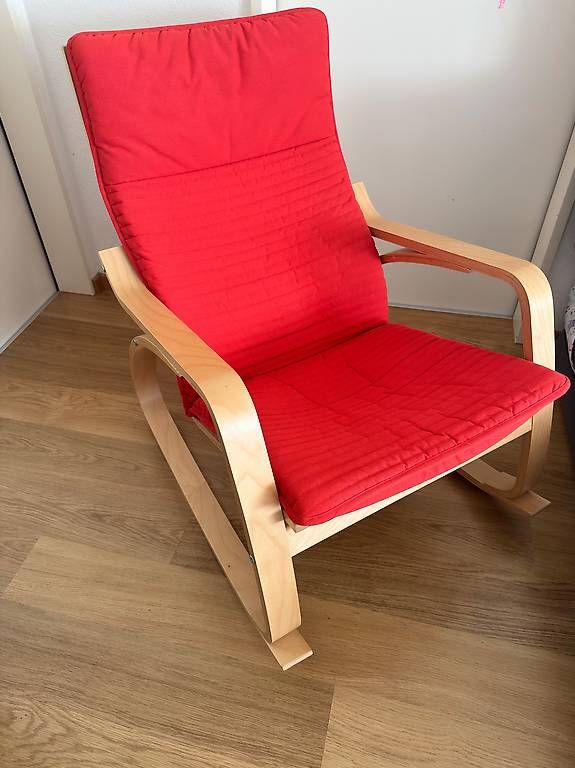 Ikea Sedie: IKEA POÄNG Schaukelstuhl – Usato da Niederhasli venduto da Brkslmn