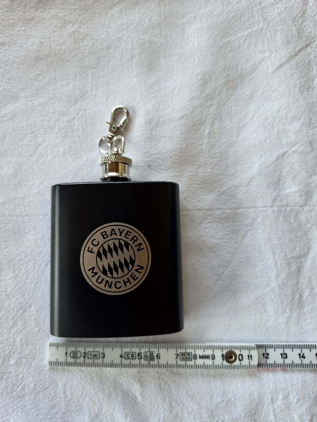 Altro: FC Bayern München Flachmann🍻 – Nuovo (secondo la descrizione) da Wangen SZ venduto da aar_2pwx
