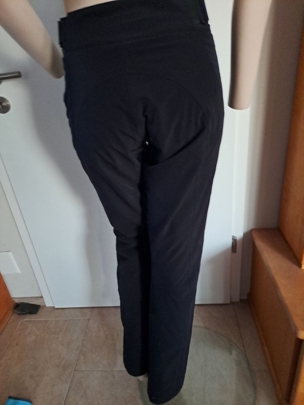 Hosen: Top Mountain Force Skihose Damen 34/36 lang schwarz – Gebraucht aus Urdorf von villakagu 1