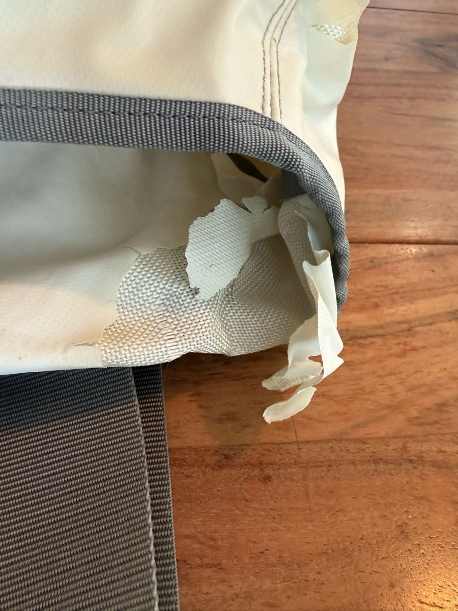 North Face Borse: The North Face Massanger Bag gebrauch – Usato da Muri AG venduto da Ludrigen 6