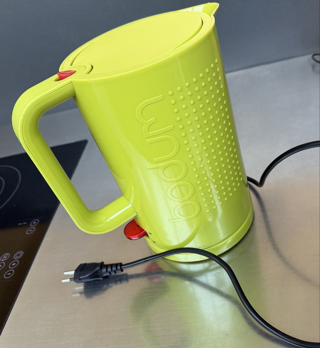 Bodum Wasserkocher: Bodum Wasserkocher 1,5 l – Gebraucht aus Belp von Aliya 3