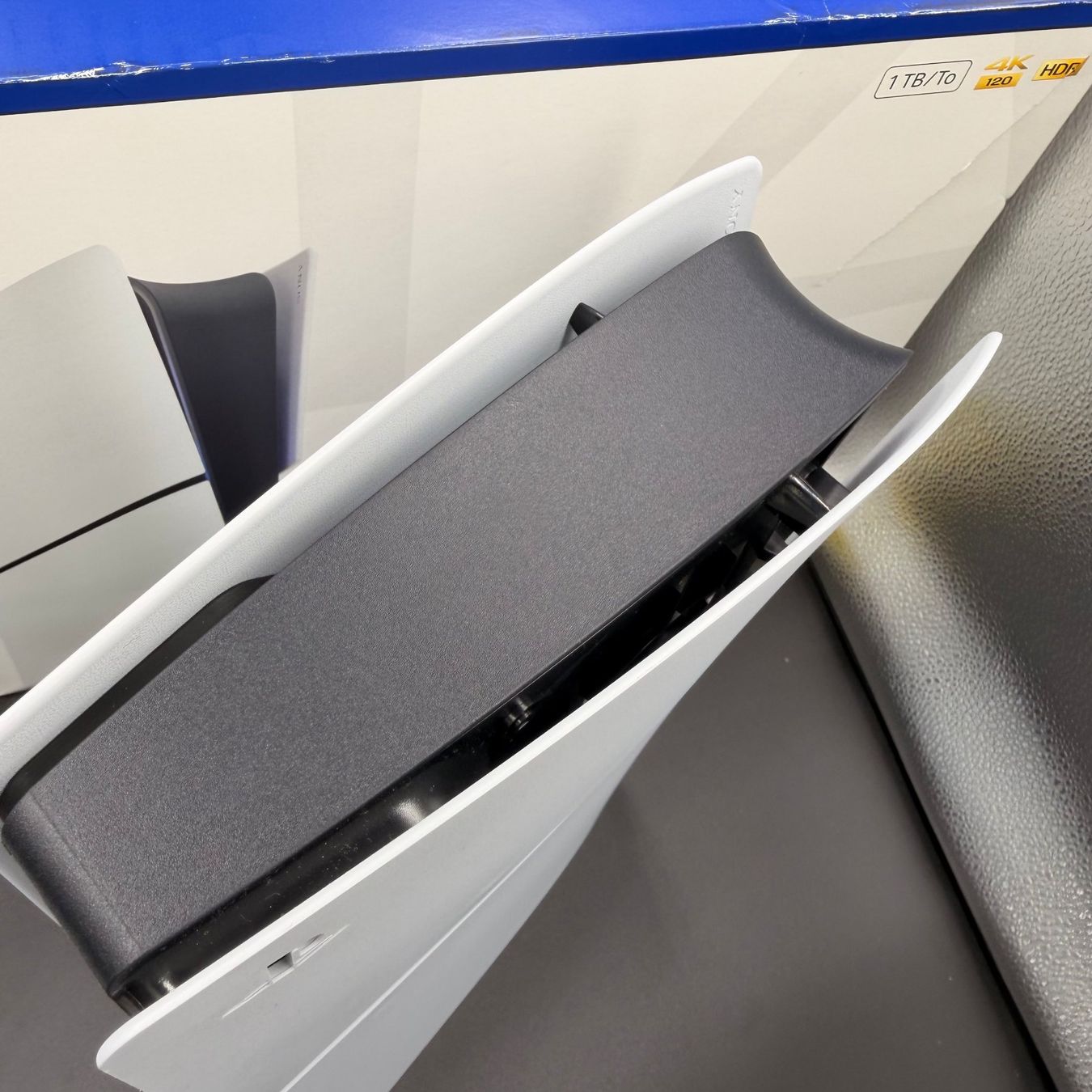 Sony Consoles: Sony PlayStation 5 PS5 Slim Disc 1TB – D'occasion à Düdingen par Nerdworld 6