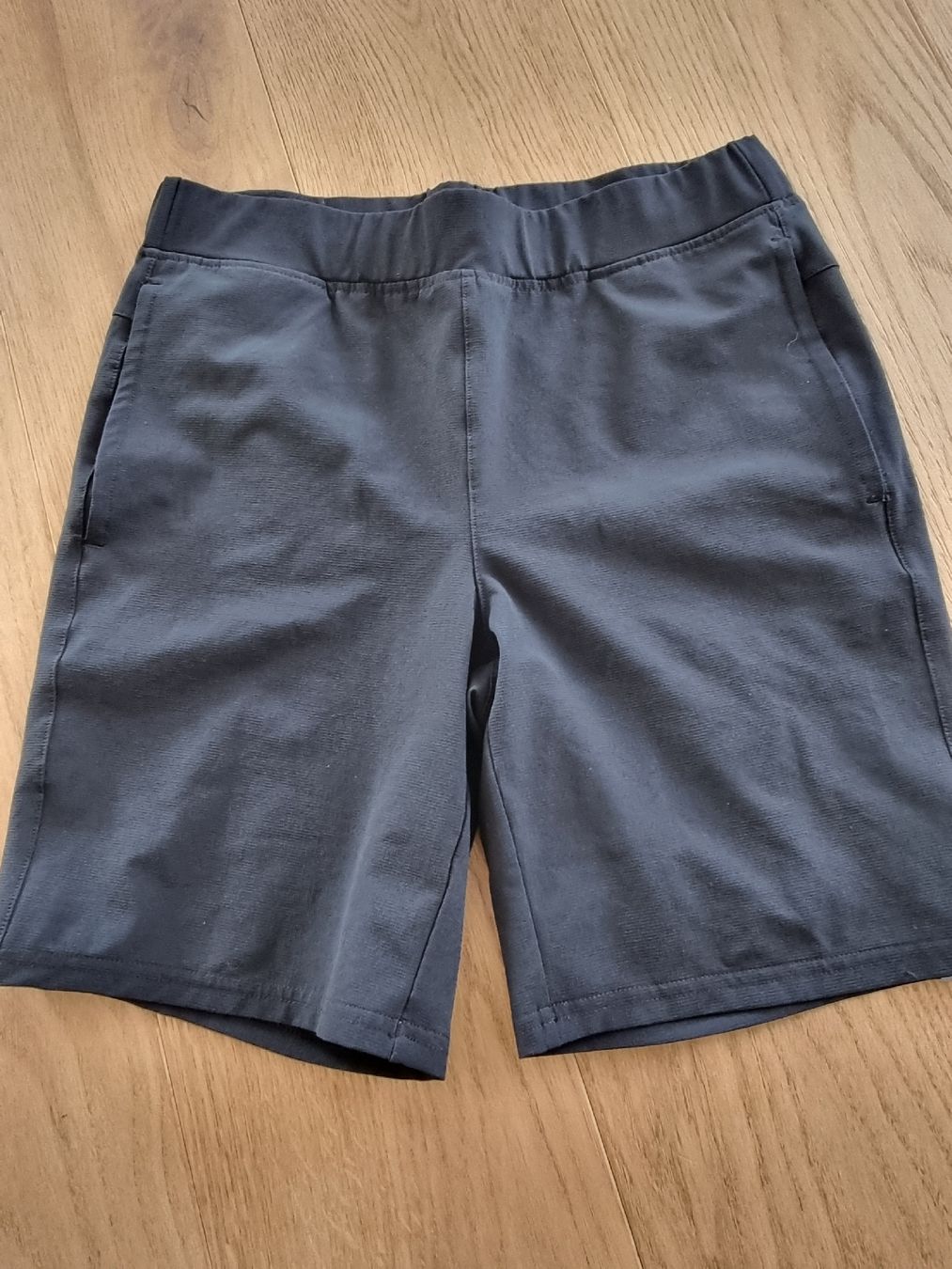 Head Pantaloni: Head Shorts, 152 – Usato da Buttikon SZ venduto da Limo180