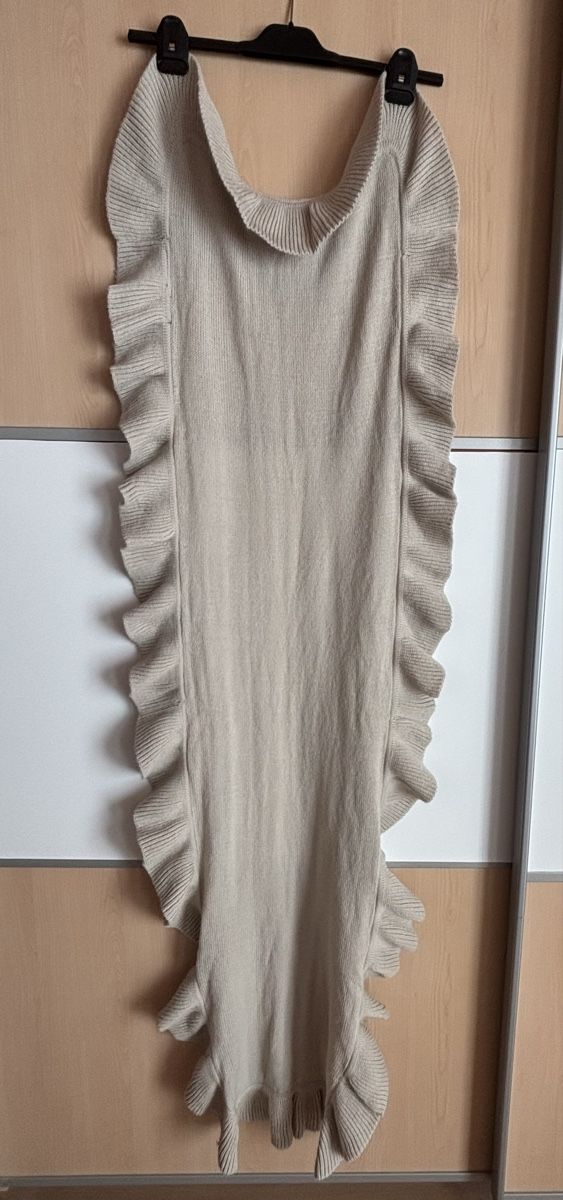Foulard & Sciarpe: Dirndlstola mit Rüschen in beige – Usato da Meisterschwanden venduto da mariposa_15 1