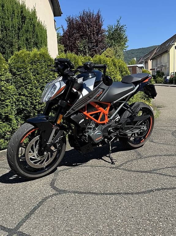 KTM Strasse: KTM Duke 125 / 2021 / Top Zustand – Gebraucht aus Aesch BL von kea_m97g