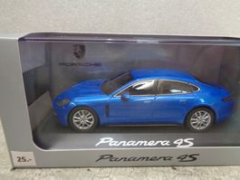 Herpa 1:43 Porsche Panamera 4S