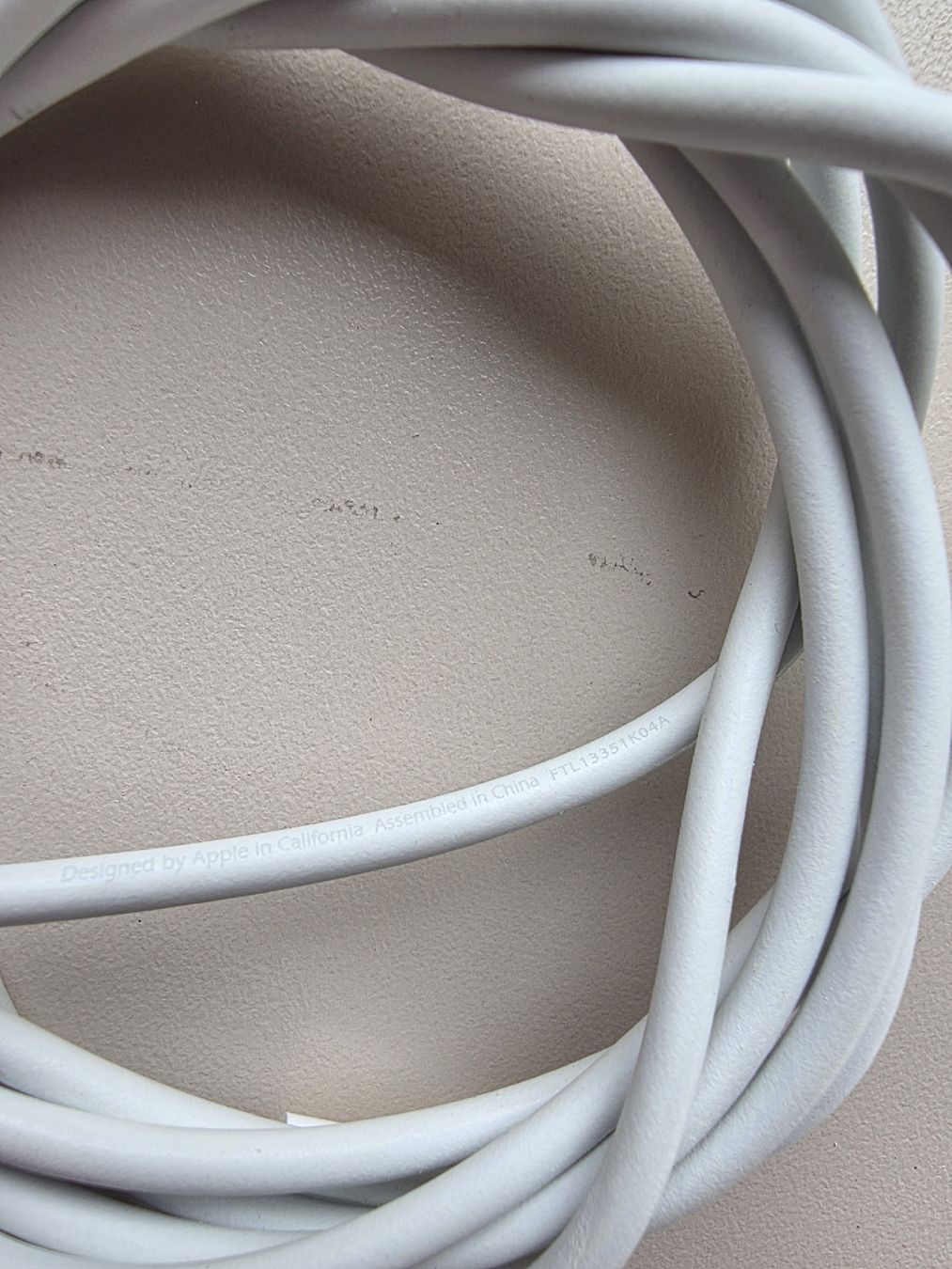 Apple Cavi: Apple MacBook usb-c Ladekabel  – Usato da Biberist venduto da Volo28 2
