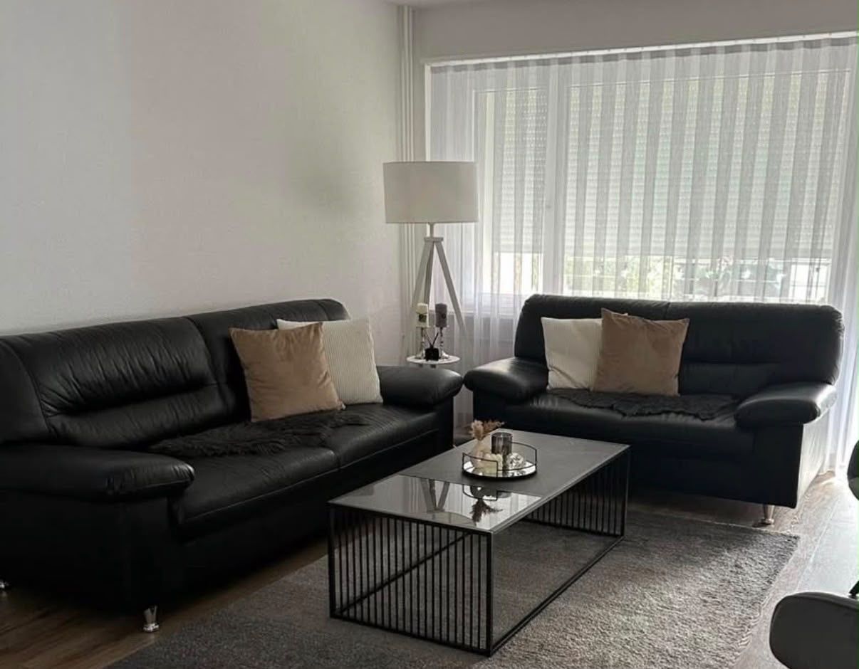 Sofas: Ledersofa schwarz 2-teilig – Gebraucht aus Bern von vjo_7d2f