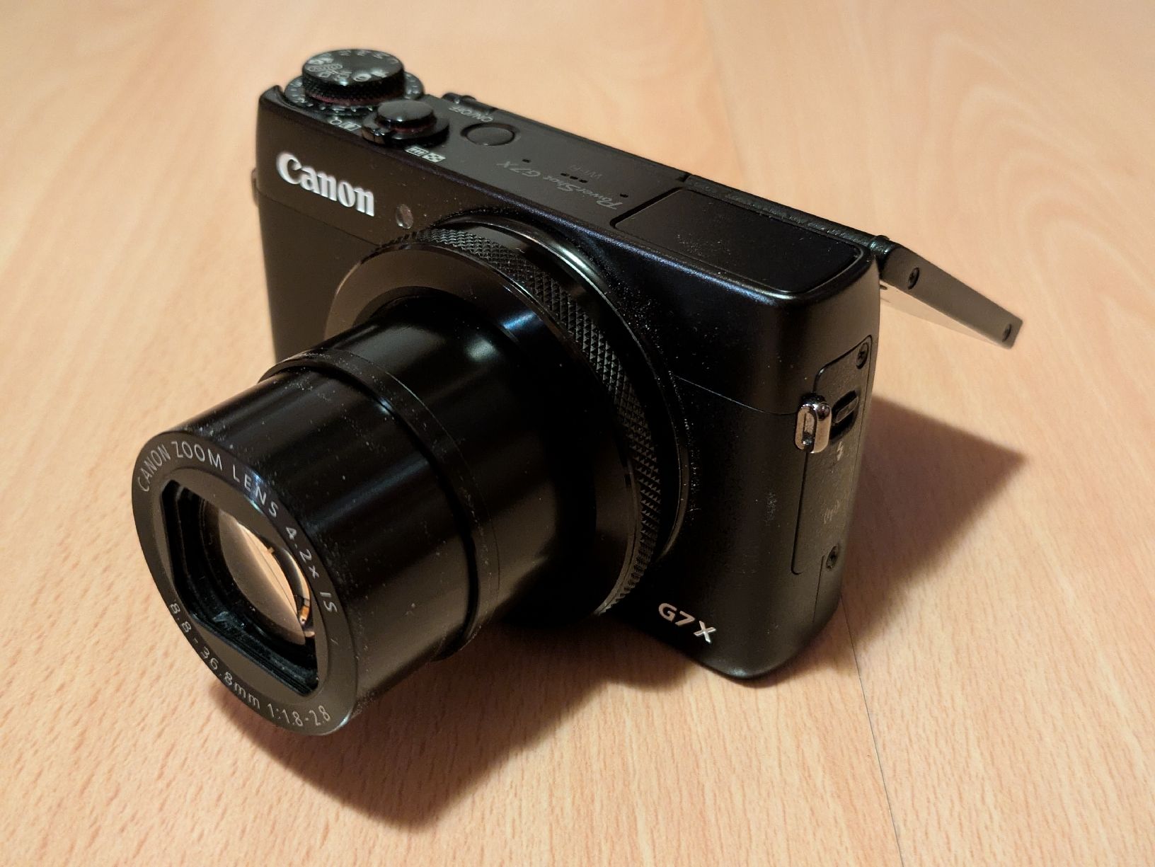 Canon Fotocamera: Digitalkamera Canon PowerShot G7x Mark I – Usato da Bern venduto da Punjabi
