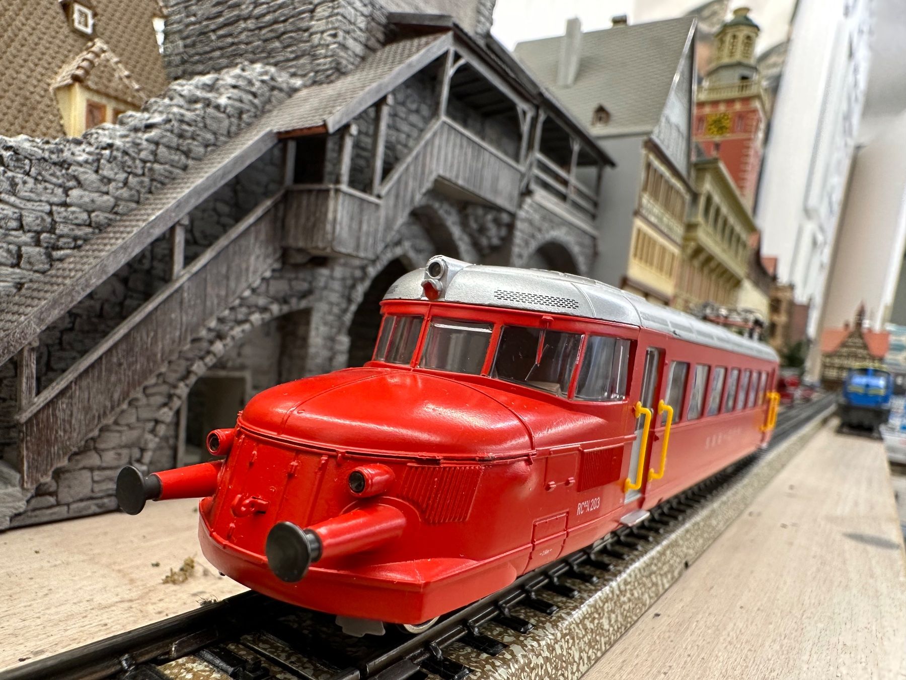 Märklin Modellini di ferrovie: Märklin 3125 SBB RBe 2/4 Roter Pfeil – Usato da Lupsingen venduto da New-Haven