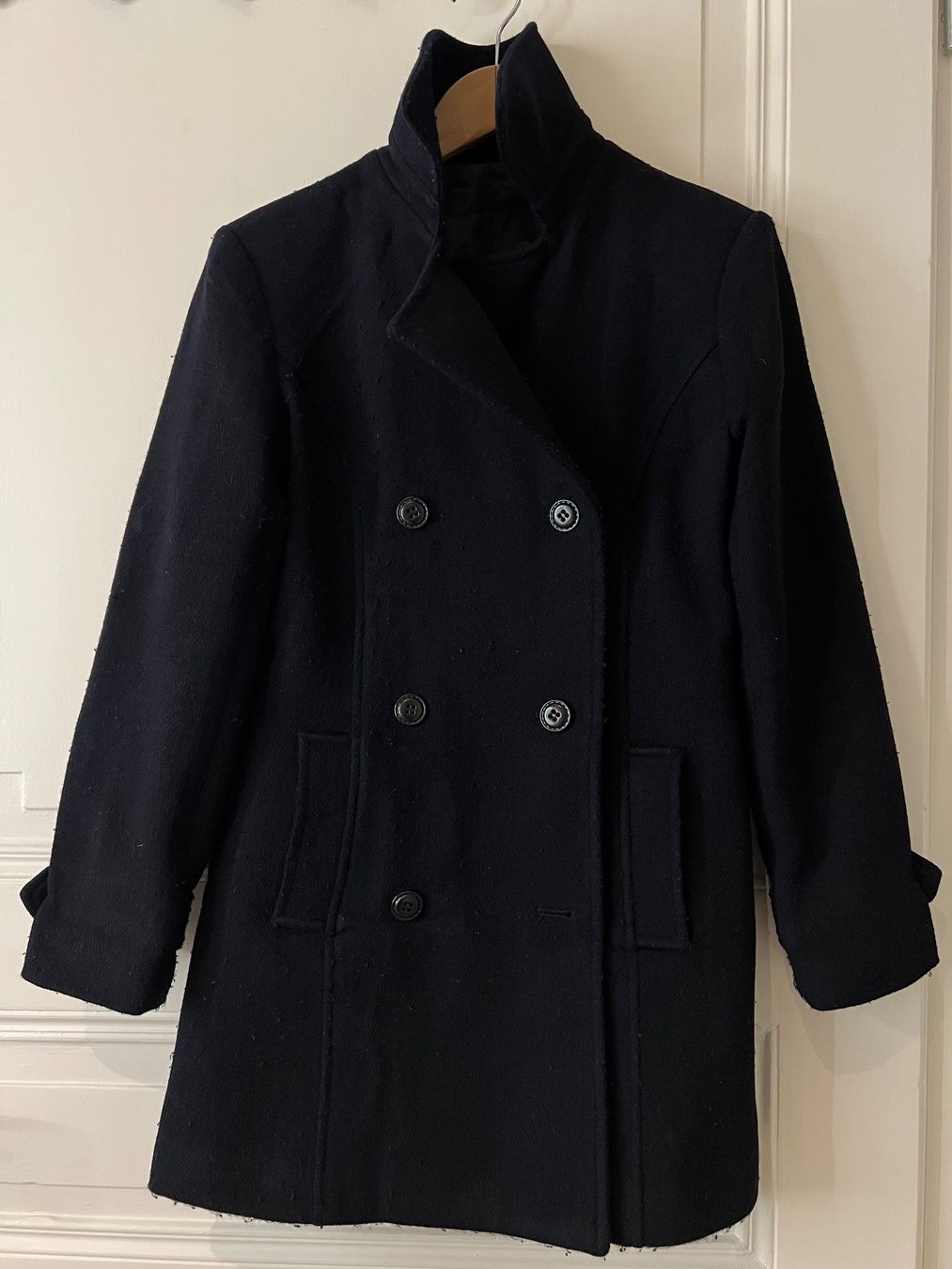 Cappotti: Stylish Double-breasted Pea Coat  | Chic Smart – Difettoso da Basel venduto da Harper.G 4