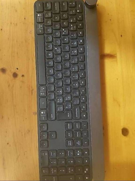 Tastiere: Clavier sans fil Logitech Craft avec molette de création – Usato da Vevey venduto da gab_rf87