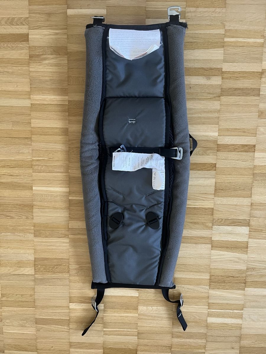 Amache: Thule Chariot Infant Sling – Usato da Zürich venduto da cha_s85j 1