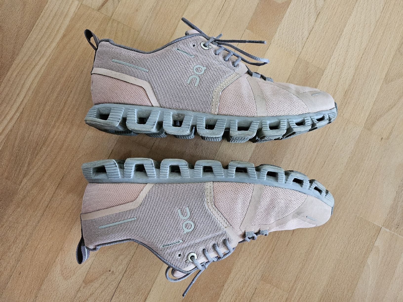 Scarpe da uomo: On Wasserdichte Schuhe Cloud 5, No.40 – Usato da Zürich venduto da Anthippi 5