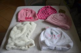 TAILLE 68 - 5 BABY MUTZE (C)