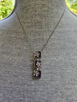 Echtsilber Halskette mit emailliertem Blumenanhänger