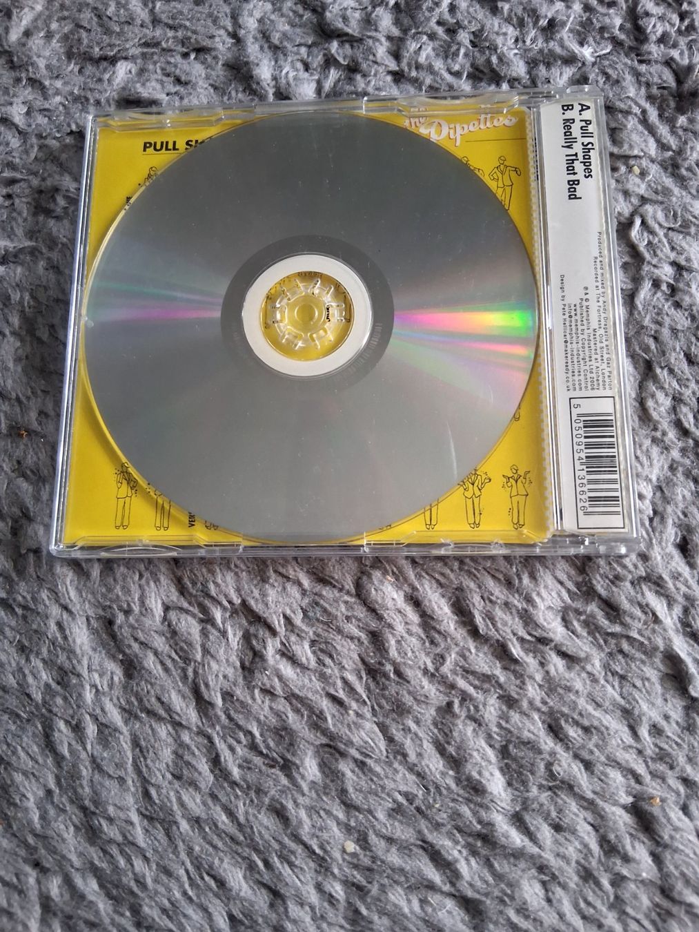 CDs: THE PIPETTES     PULL SHAPES    CD SINGLE – Gebraucht aus Wetzikon ZH von Ramones01 1