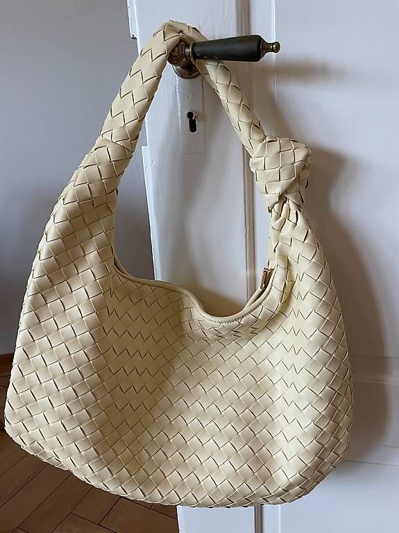 Borse da donna: Geflochtene hellgelbe Tasche  – Nuovo e nell'imballaggio originale da Zürich venduto da kar_b6fj