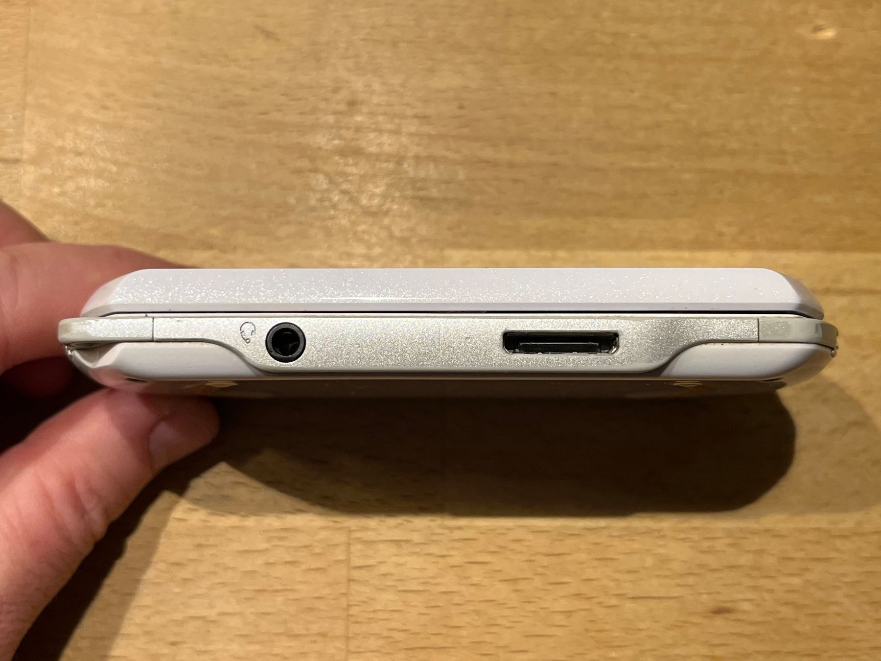 Sony Console: Sony PSP Go - Weiss - Inkl. Ladekabel – Usato da Thalwil venduto da ranx 7