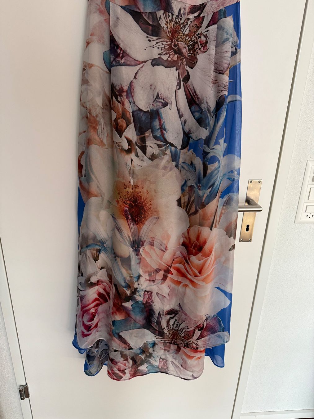 S.Oliver Vestiti: Sommerliches Maxikleid mit Blumenmuster - Grösse 38  sOliver – Usato da Chur venduto da Hermes421 5