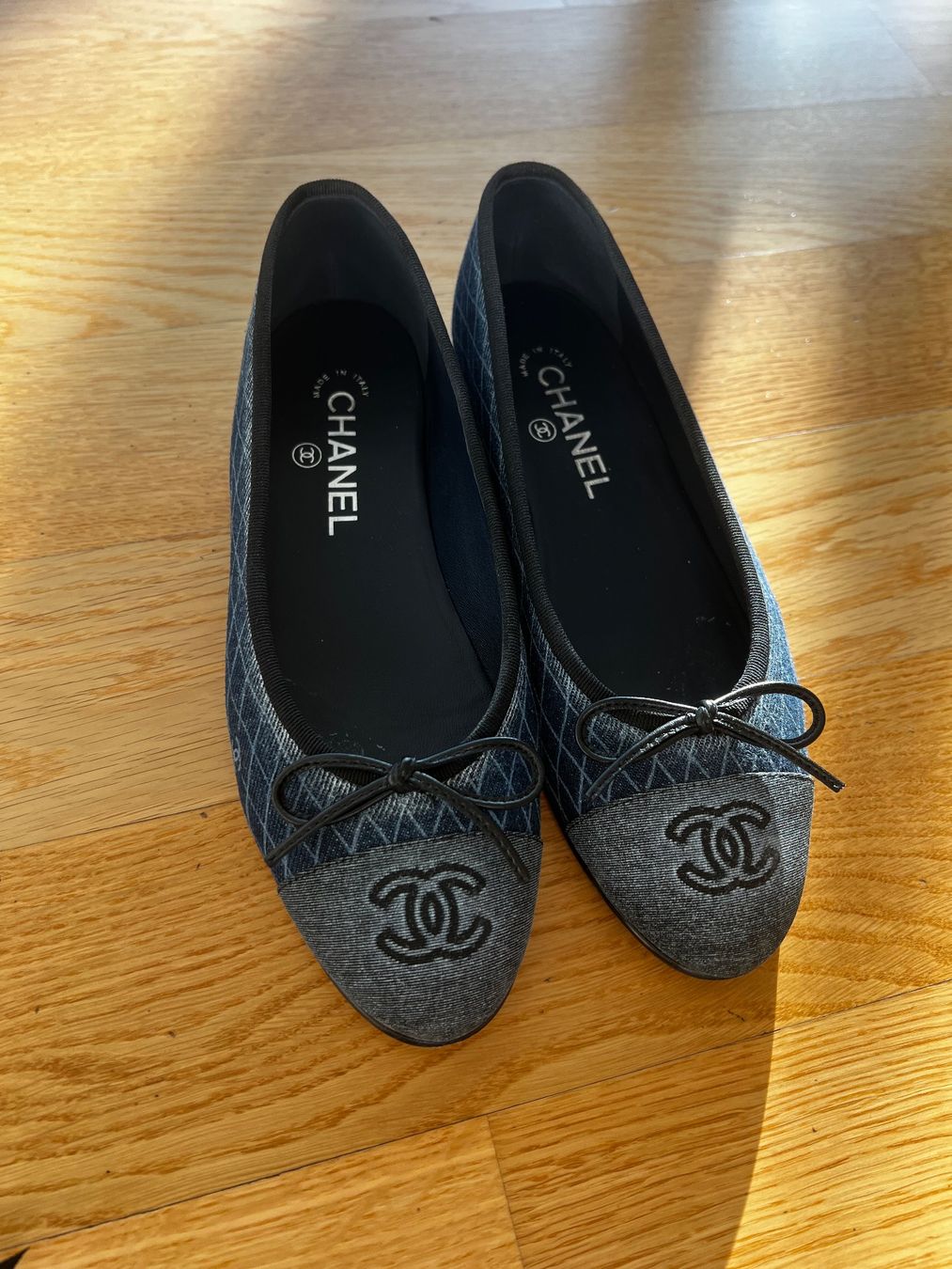 Chanel Chaussures femmes: Chanel Ballerinas 38 – D'occasion à Zürich par freedisco