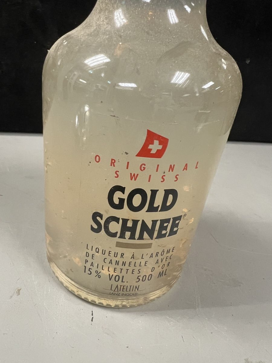 Bevande alcoliche: Original Swiss GOLD SCHNEE – Nuovo (secondo la descrizione) da Genève venduto da Leboucheoreilles 1