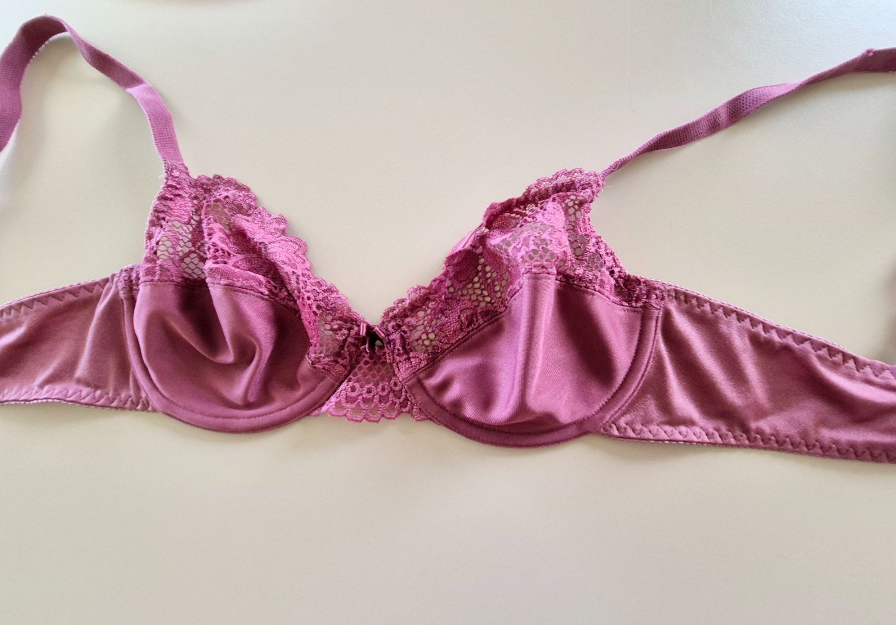 Altra biancheria intima: BH 80B MIT SPITZE TOP BUSTIER UNTERWÄSCHE – Usato da Elsau venduto da the-colorful-side 5