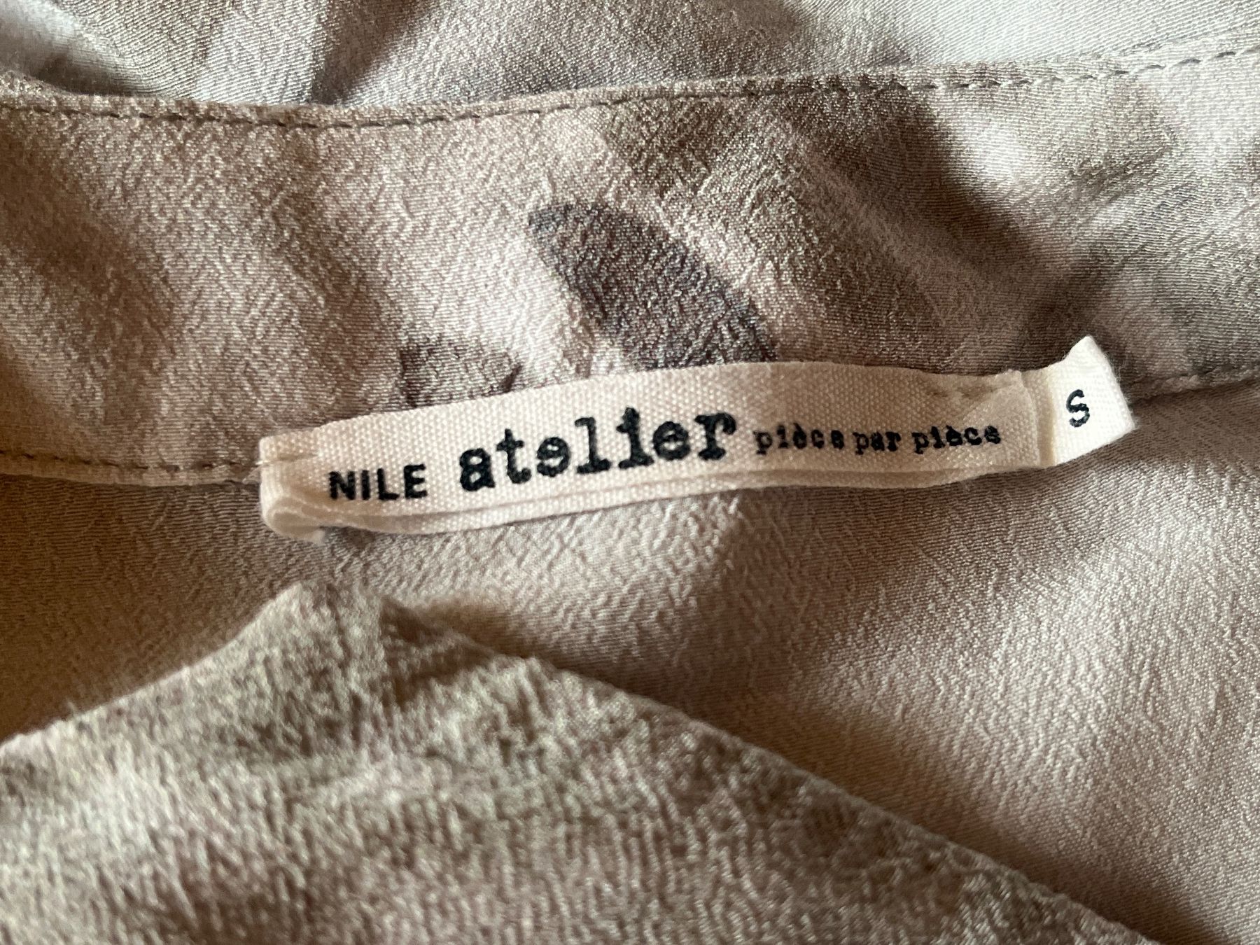Nile Chemisiers: Nile Bluse S grau mit Muster Viskose – D'occasion à Hettiswil par CoWa1974 4