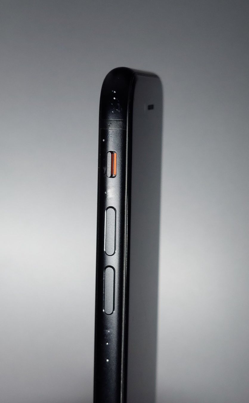 Apple Handys / Smartphones: iPhone SE 2020 64gb 100% Akku, + Hülle – Gebraucht aus Pfäffikon SZ von max_5ylc 5