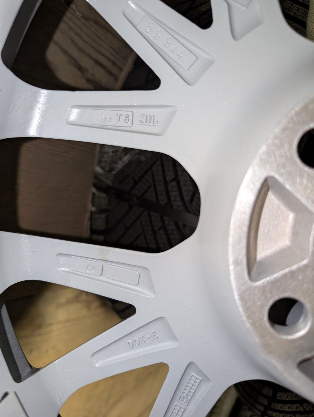 Aversus Pneus & Kompletträder: 4 Kompletträder Aversus neu – Neu und originalverpackt aus Siebnen von Auto007 5