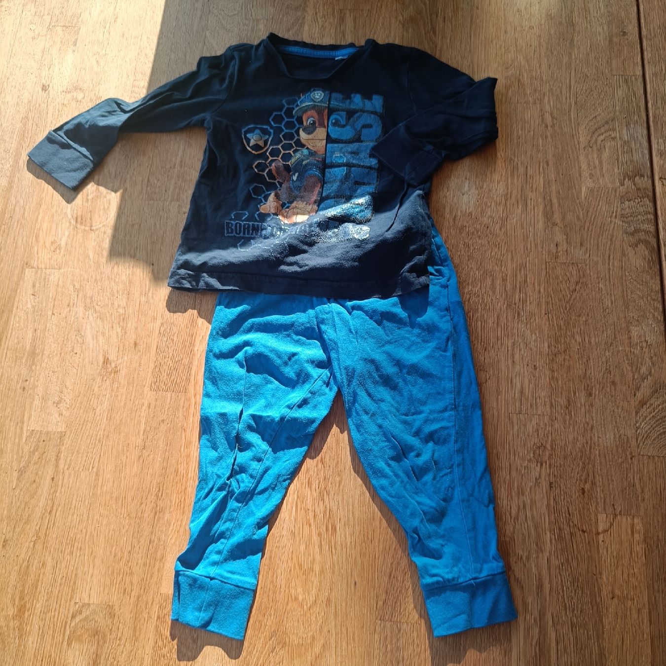 Pyjamas: Pyjama Grösse 92 – D'occasion à Jaberg par urig17.