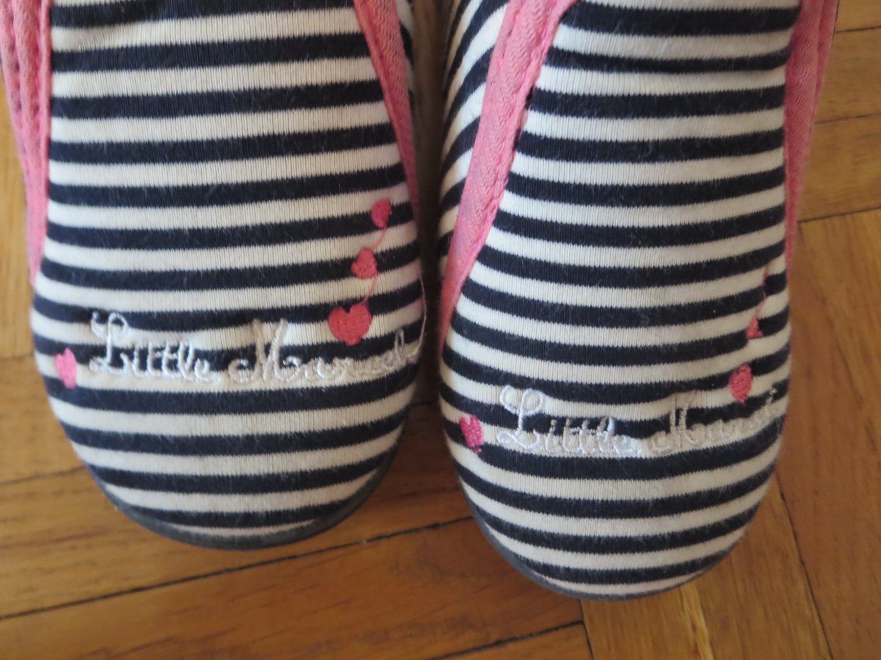 Schuhe für Mädchen: Kinder Gummi-Stiefeli /Hausschuhe /Gr. 23 – Gebraucht aus Wallisellen von Arvenstube 6